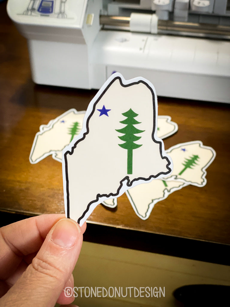 1901 Maine State Flag Vinyl Sticker